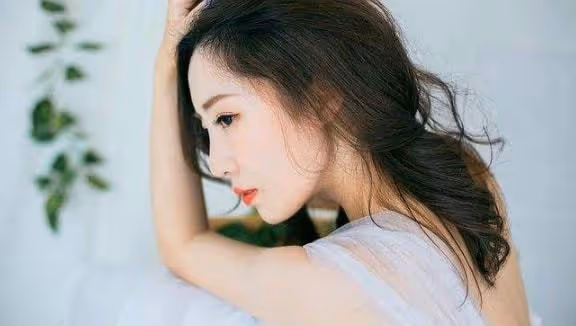 醒來,身邊睡著個男人,他對我說的第一句話:你昨晚真能折騰