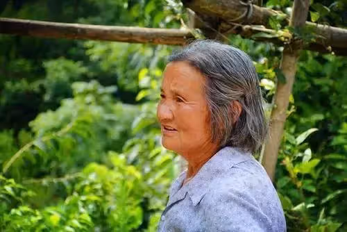 吃素60年,她20歲嫁人沖喜成婚不到1月就守寡 一生無兒無女吃素念佛,曝辛酸內幕:只想為每個人祈福