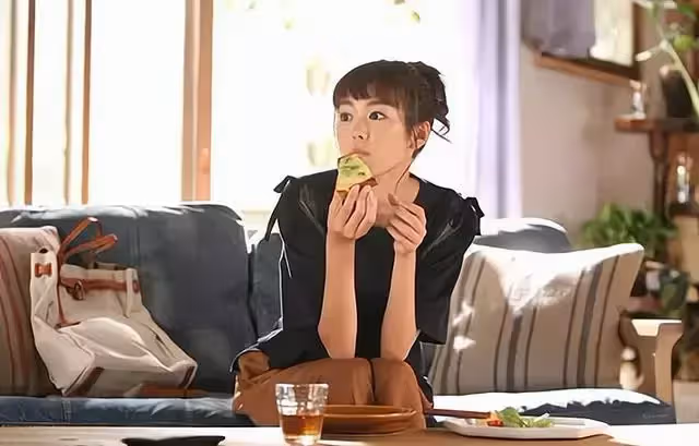 「男娃才是後」鳳凰男冷落女兒補貼侄子，被妻子離婚打回了原形