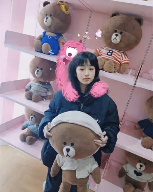 吳啟華女兒近況,入讀內地名校學費20萬,12歲妝容精緻打扮成熟