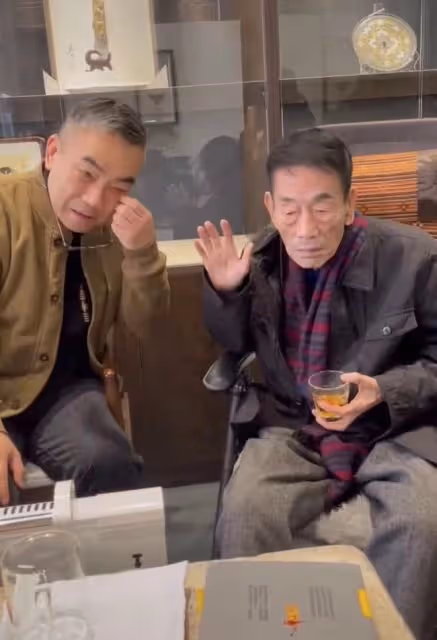 90歲楊少華聊女足眉飛色舞!豎拇指稱喜歡,不願楊議提男足直擺手