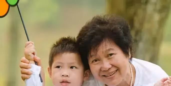 「不帶孩子我就不給你養老」，婆婆霸氣回懟4句話，兒媳啞口無言_兒子_馮大姐_兒女