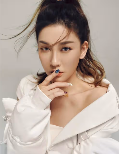 李彩華出動過百萬私服演豪門少奶奶,穿上萬睡衣出鏡被質疑是A貨