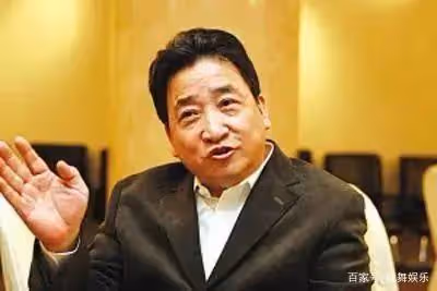 姜昆:女兒爆紅後將她送出國外,斷了她的明星夢,卻帶養子上春晚