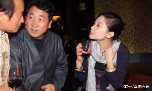 姜昆:女兒爆紅後將她送出國外,斷了她的明星夢,卻帶養子上春晚