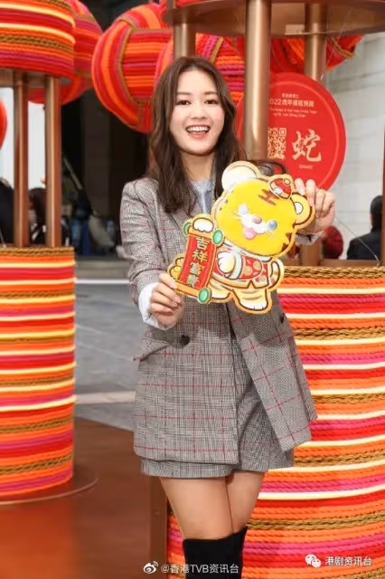 女神原來是工作狂！鍾晴單身過節　王菲想撈埋綜藝