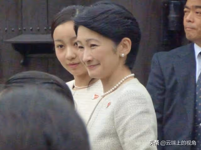 丈夫和公公在一周內自殺,涉嫌詐騙,為何沒人敢動真子公主的婆婆