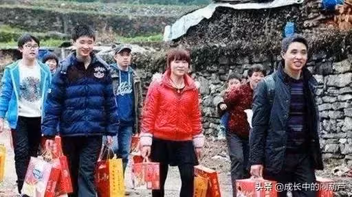 1個舅舅，3個姨，5個姑媽，逢年過節，我卻無親可走