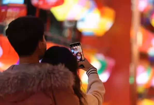 「沒結婚是自由身」!女友婚前與男閨蜜「旅遊3天2夜」同住標間 男友氣炸退婚:成全你的自由