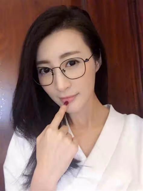 憶入行經歷不禁落淚！TVB視後林夏薇難忘臨演時期，感慨一路不易