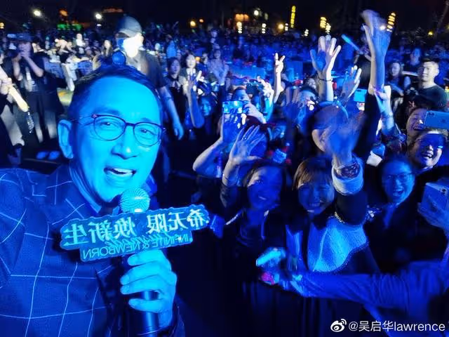 吳啟華愛女吳熙兒曬美照,13歲打扮成熟,讀國際學校一年學費20萬