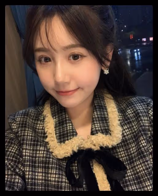 網紅一栗小莎子公開戀情,男方顏值被指不登對,戴大金表難掩富貴