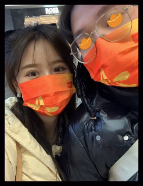 網紅一栗小莎子公開戀情,男方顏值被指不登對,戴大金表難掩富貴