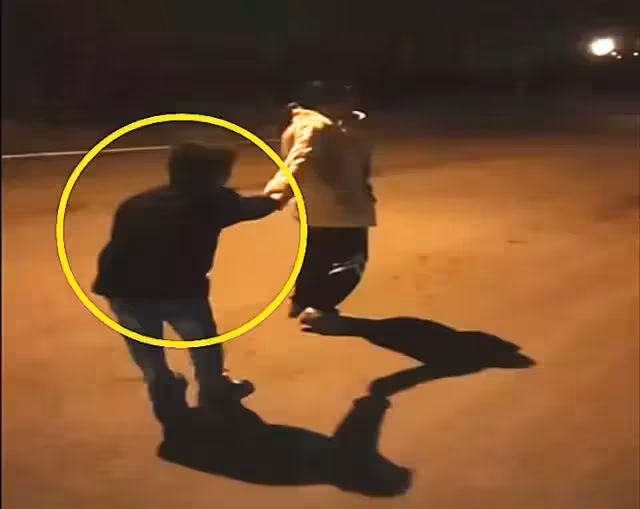 6歲兒子得知爸媽離婚！他「狂追媽媽1公里」　跪求媽媽回家「委屈淚問」句句扎心：聽哭所有人