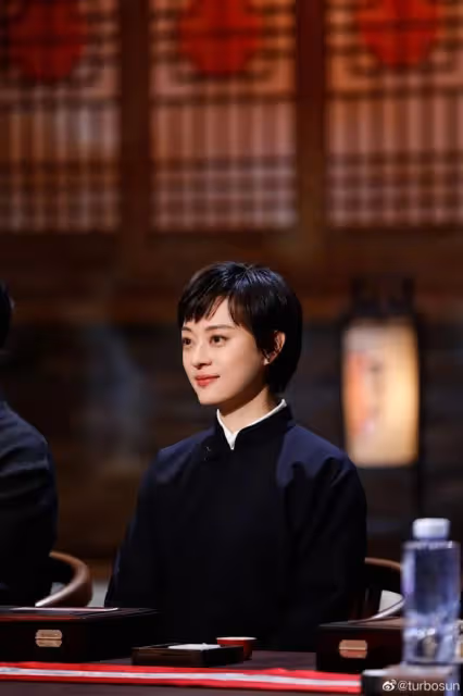 娛記說:趙又廷高圓圓夫妻的料?李易峰栽跟頭?孫儷飄了?胡一天拒絕何炅?