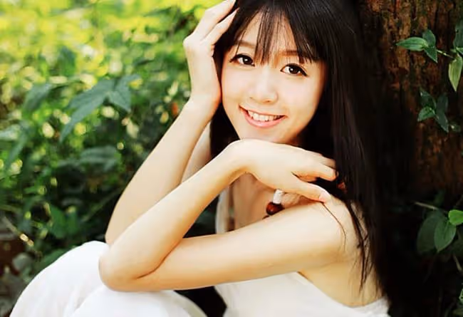 他說我是個小妖精,將他占為己有後,我被一個女人潑了硫酸