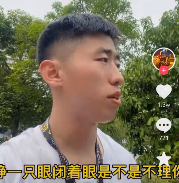 屢教不改!百萬粉網紅因無證駕駛被拘留15天,曾因危險駕駛判緩刑