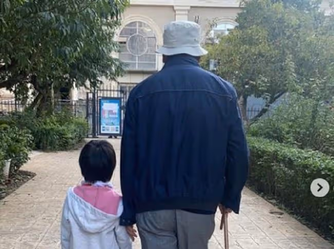 曝湯唯婚變!獨自帶女兒回國與老公異地半年,經紀公司火速回應