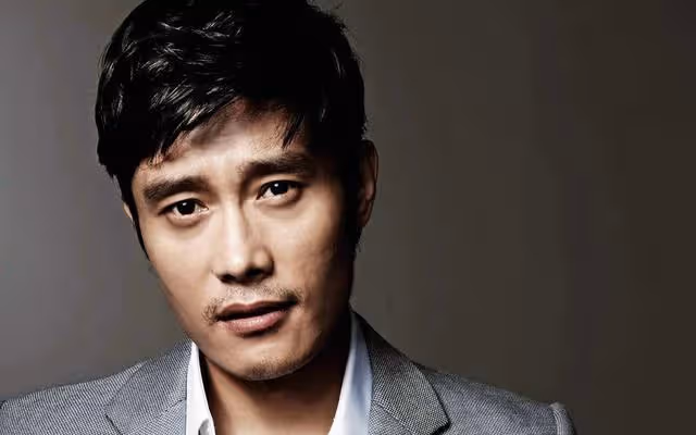 韓國國寶級男演員李秉憲被確診新冠,疫情以來韓娛已有多人被確診