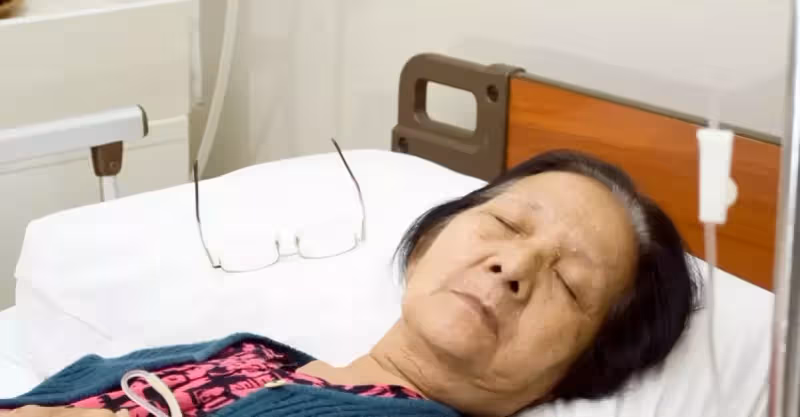 67歲老人有兒子卻要到女兒家養老，聽完女婿的話，才明白養老靠誰