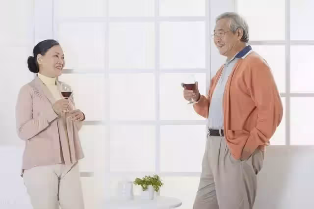 我接婆婆和媽一起養老,真是一言難盡