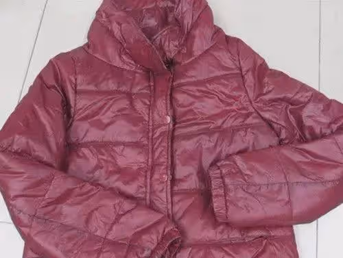 過年給婆婆買千元羽絨服，婆婆看到後卻罵我，聽完理由我哭笑不得