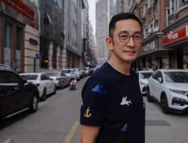 吳啟華自曝已在內地買房,還開了公司,在TVB當男主時月薪才幾千