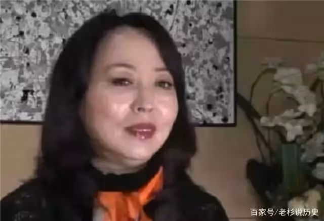 「姐弟戀」相差19歲!41歲離異女老闆愛上22歲男下屬 50歲「冒險生下3胞胎」:愛能戰勝一切