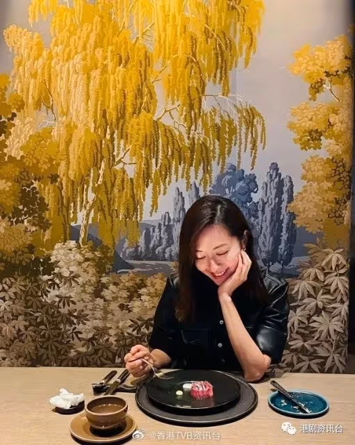 唐詩詠回味出街嘆美食!李佳芯陳年學生相流出