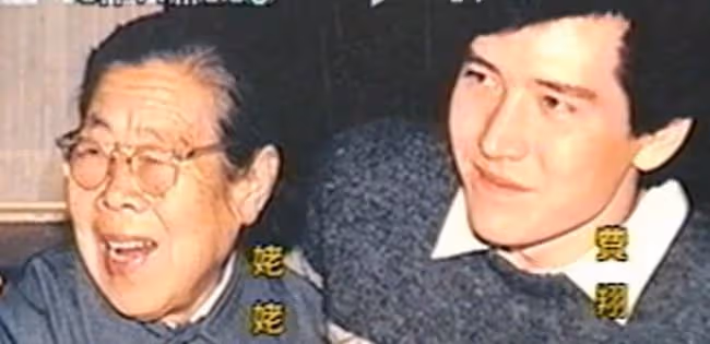 春晚第一美男，被台娛封殺14年，年過60依舊未婚，卻被幾億觀眾懷念至今……