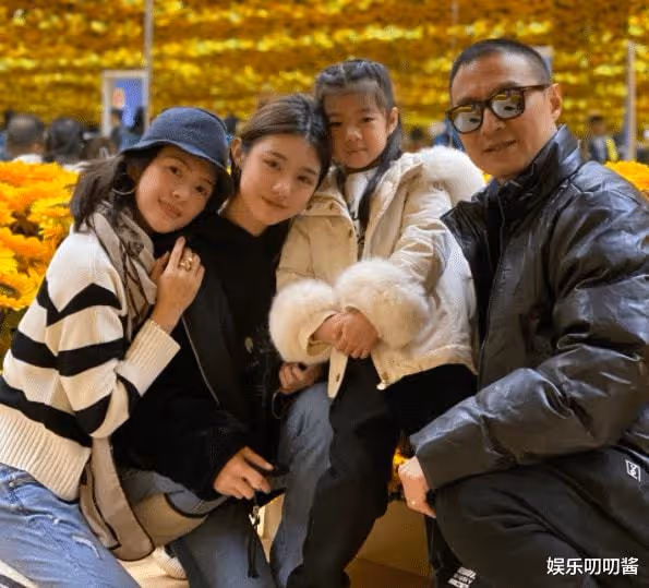 43歲章子怡慶生獲汪峰告白,一反常態未回應,網友:估計不忍直視