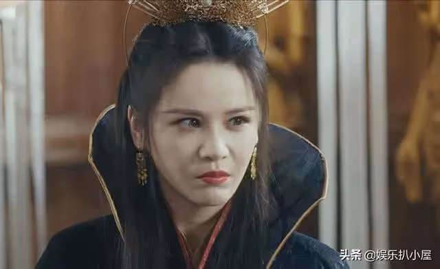 她是《追龍2》顏值擔當,在《倚天》被吐槽整容,網友:相差太大了