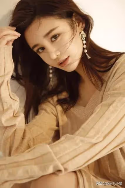 她是《追龍2》顏值擔當,在《倚天》被吐槽整容,網友:相差太大了