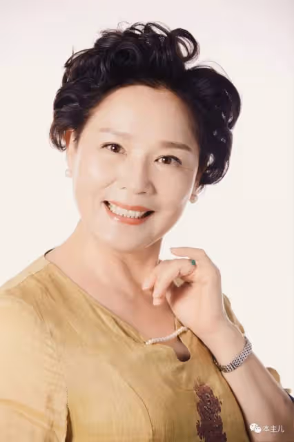 和軍人丈夫離婚,獨自撫養女兒長大,「國民母親」楊青如今怎樣了
