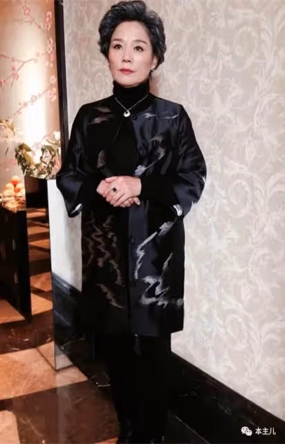 和軍人丈夫離婚，獨自撫養女兒長大，「國民母親」楊青如今怎樣了
