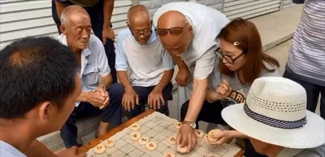 抖音棋聖·王鐵錘,愛好之一「虐大爺」,人送外號「大爺殺手」