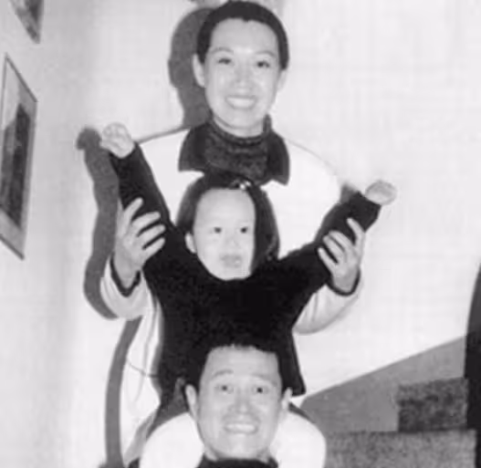 痛失愛子的6位明星，趙本山白髮人送黑髮人，周潤發女兒最可惜