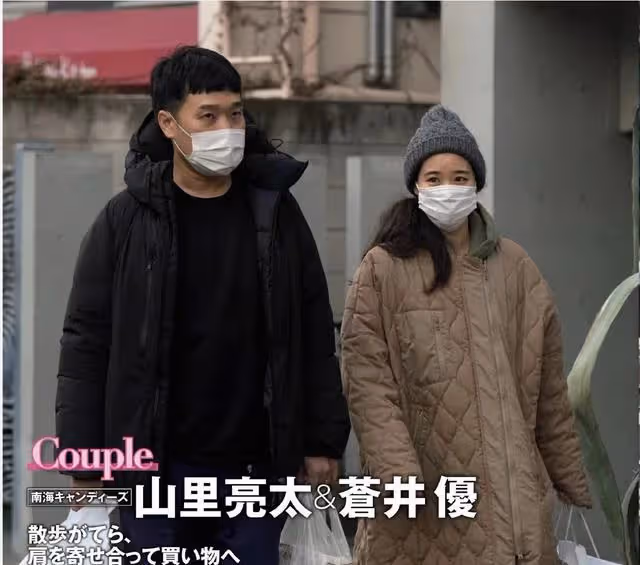36歲日劇女神蒼井優宣布懷孕,孕肚照曝光,與諧星丈夫恩愛散步