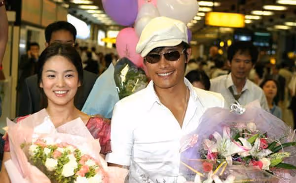 1個月內多名藝人被確診新冠,李秉憲、劉在石、lisa等多人中招
