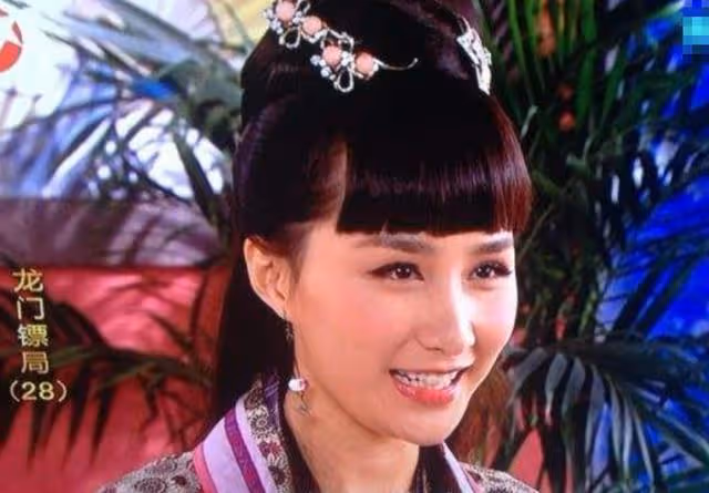 雷佳音的美妻,是我們童年的女神翟煦飛,難怪說熱巴「不漂亮」