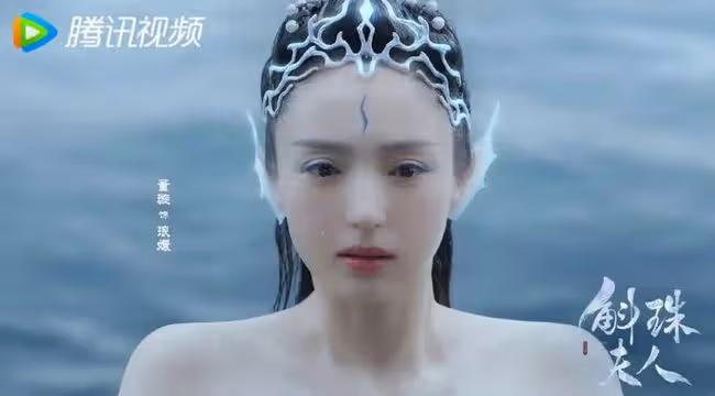 欣慰，她又開始搞事業了！