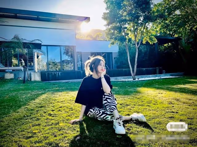 黃子韜徐藝洋疑戀情曝光!男方用合影當頭像,兩人曾被指三亞私會