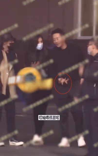 張蘭再住院！雙手捂肚自曝多病纏身，曾暗指汪小菲被前妻逼成渣男
