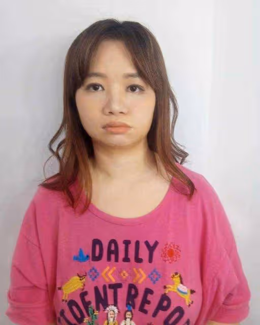 37歲「亞視一姐」薛影儀不戴口罩遭路人追拍,盛怒下多次出腳踢人