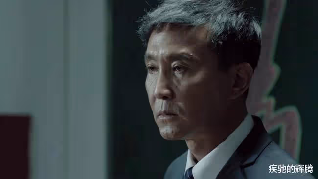 在漢東省,此人深得沙瑞金器重,職權雖不及高育良,但絲毫不給對方面子