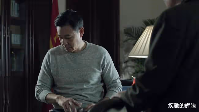 在漢東省,此人深得沙瑞金器重,職權雖不及高育良,但絲毫不給對方面子