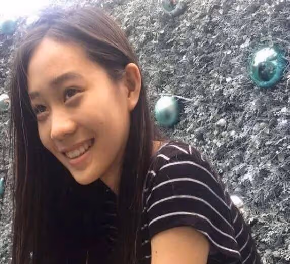 同父異母的星二代,媽媽美貌的高低,往往決定了孩子顏值的上限