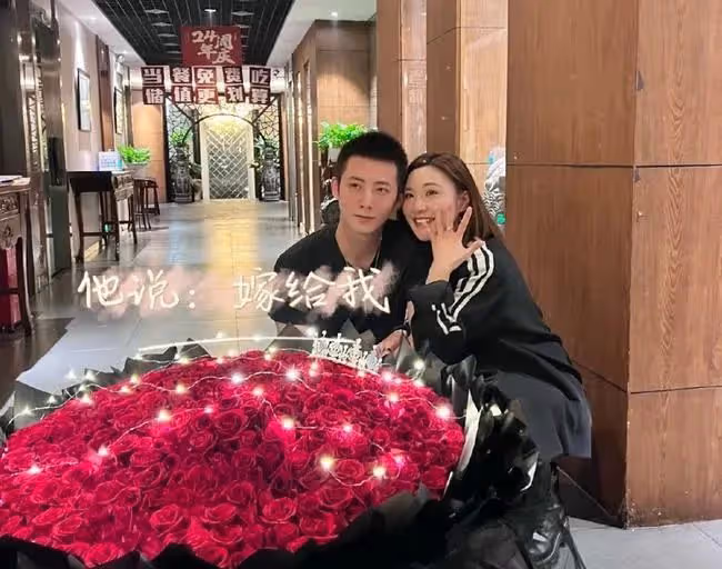 5對明星同日官宣結婚,玄彬是孫藝珍初戀,神仙cp成真