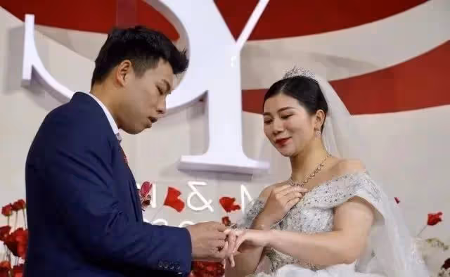 5對明星同日官宣結婚,玄彬是孫藝珍初戀,神仙cp成真