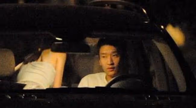男友死的夜裡,我正在和別的男人,在車裡辦那事
